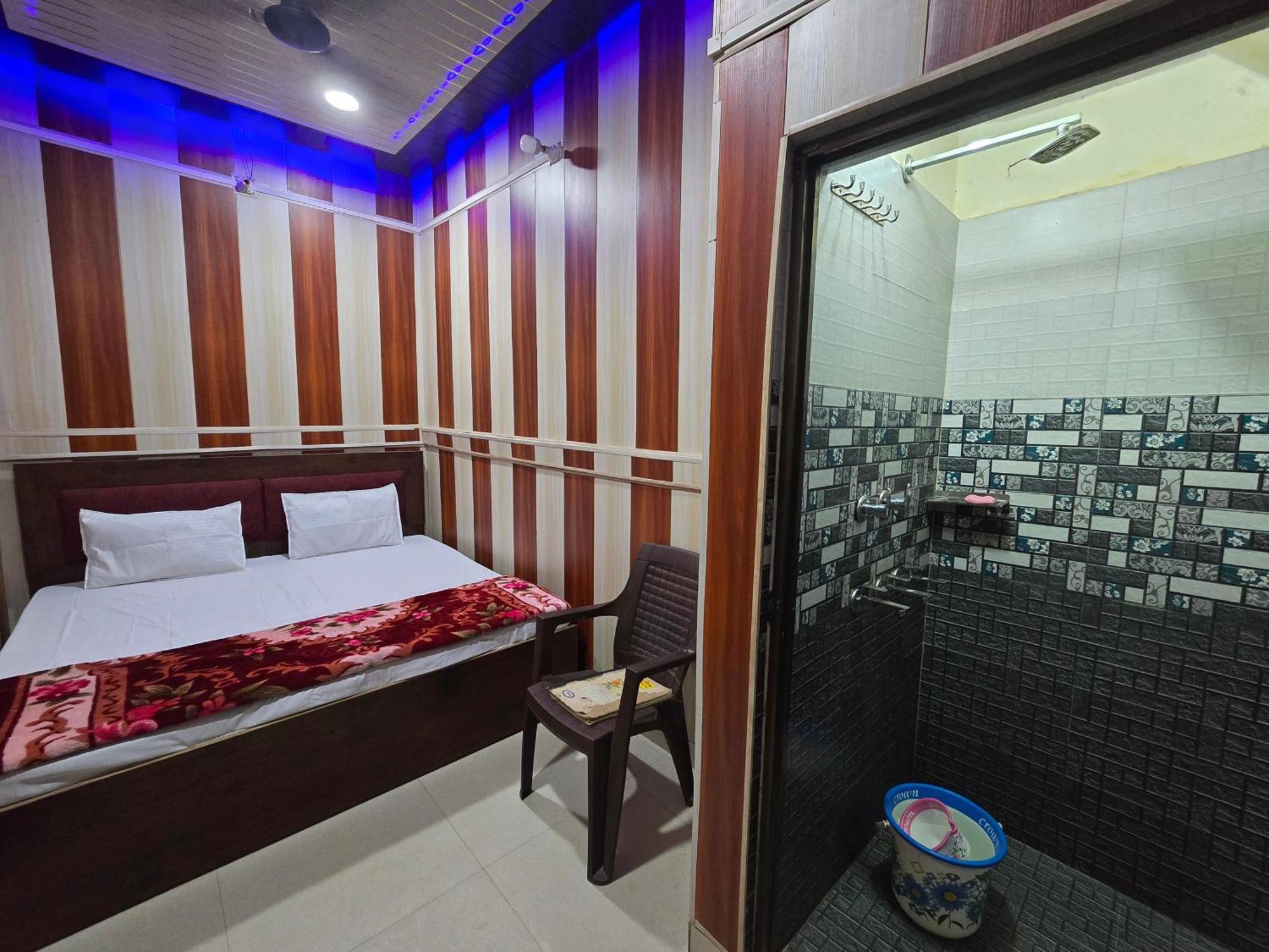 Ramlala Paying Guest House Stay Just 100M From Saryu Ghat, Ayodhya Exteriér fotografie