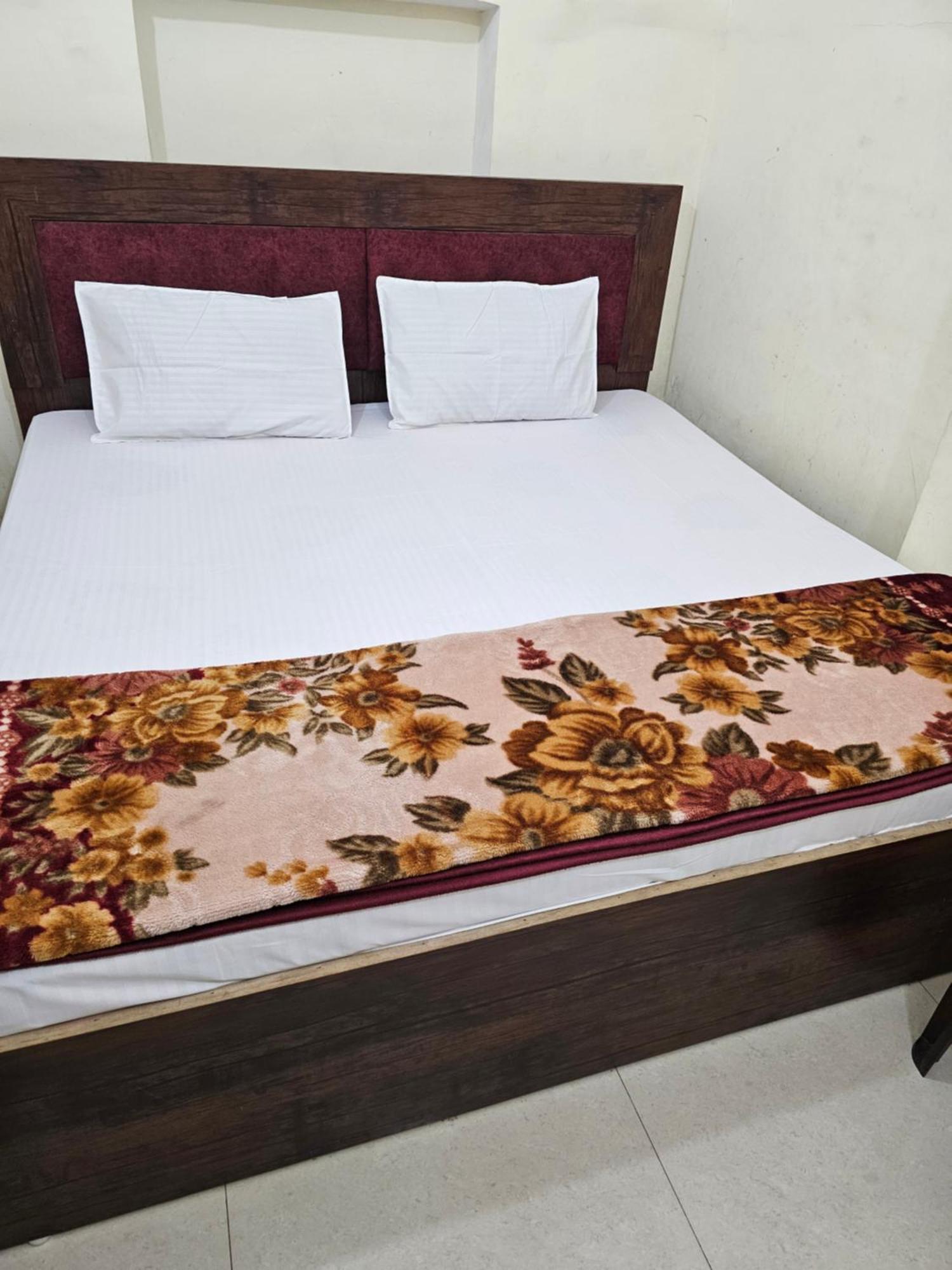 Ramlala Paying Guest House Stay Just 100M From Saryu Ghat, Ayodhya Exteriér fotografie
